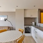 Maya 0302 ניופורט