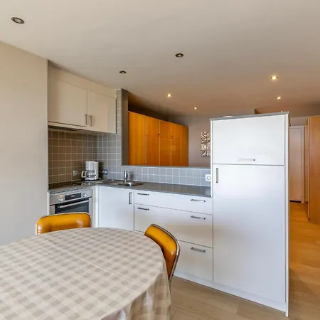 Maya 0302 * Nieuwpoort